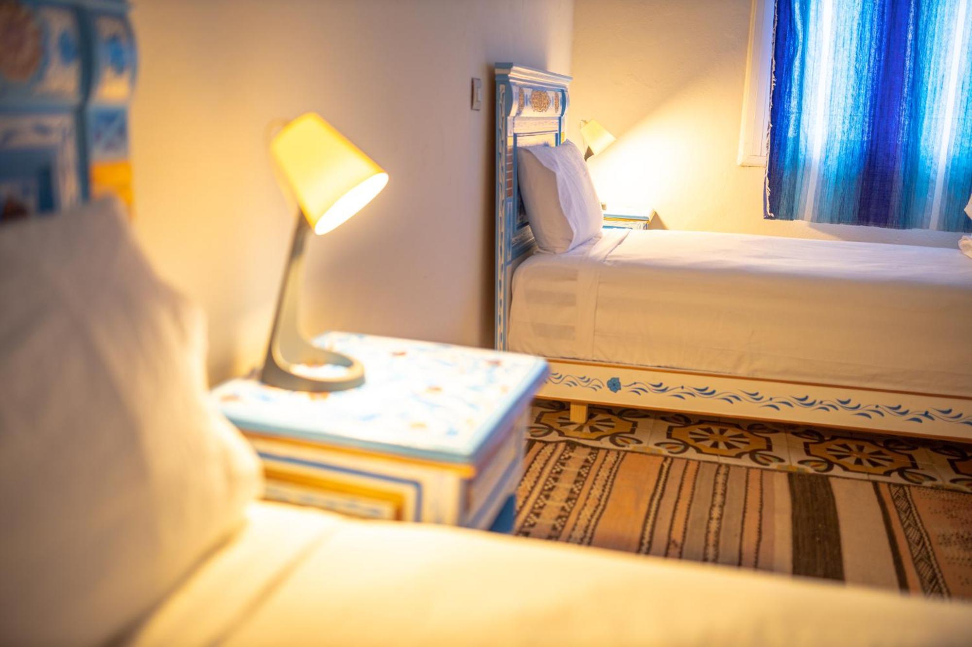 Casa Voyager 'Secret Garden Terrace' Lägenhet Chefchaouen Exteriör bild