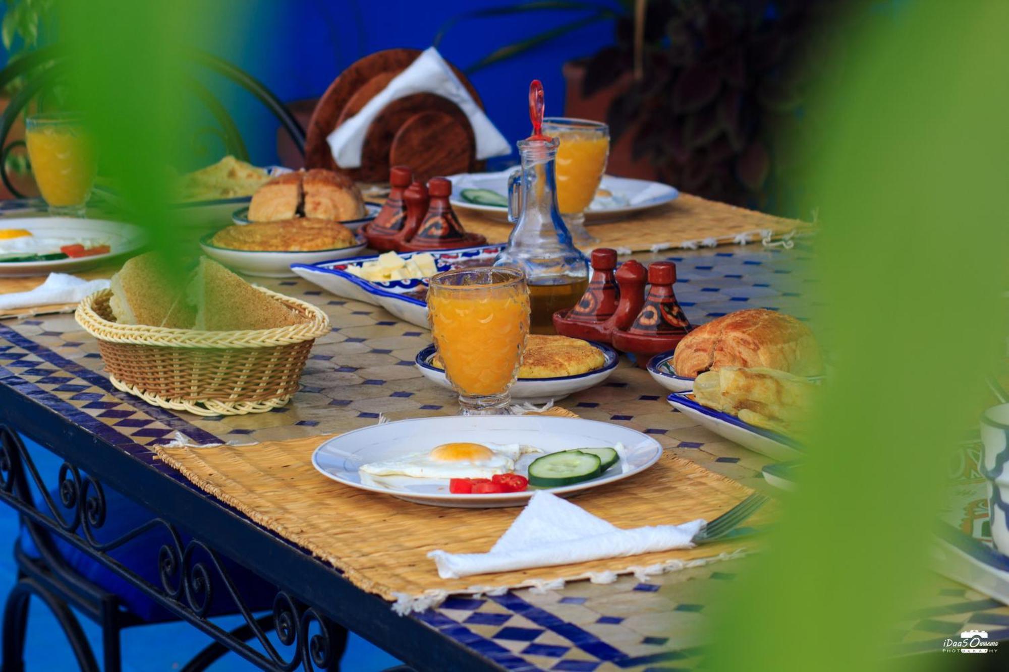 Casa Voyager 'Secret Garden Terrace' Lägenhet Chefchaouen Exteriör bild